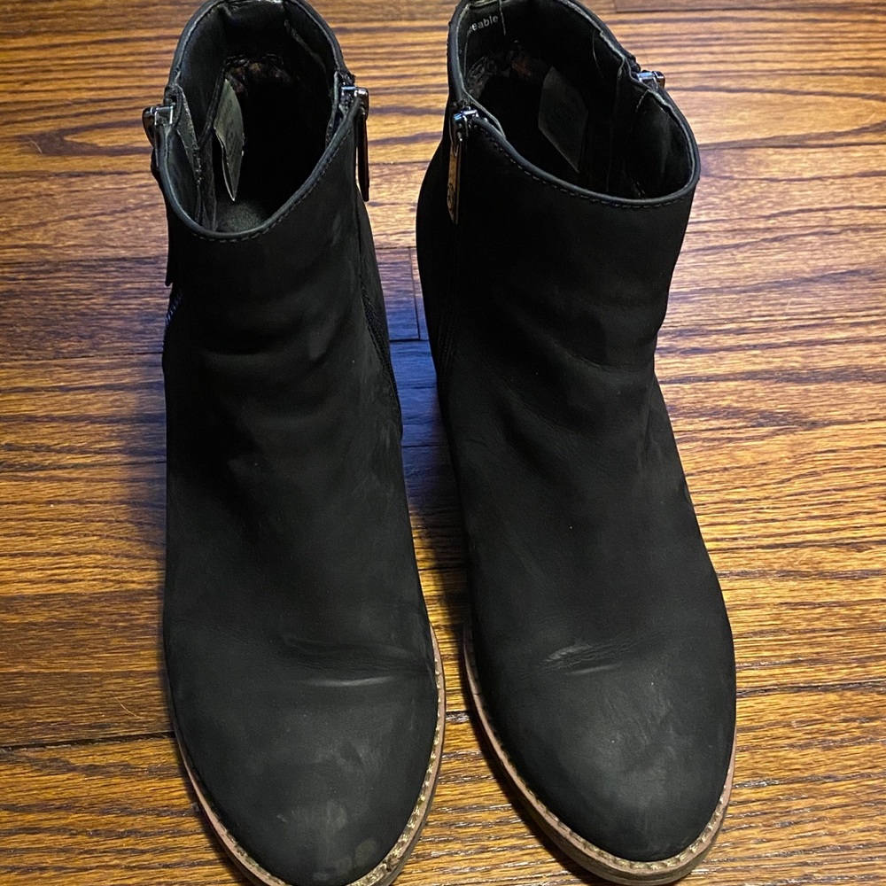 Blondo Waterproof Booties! - image 4